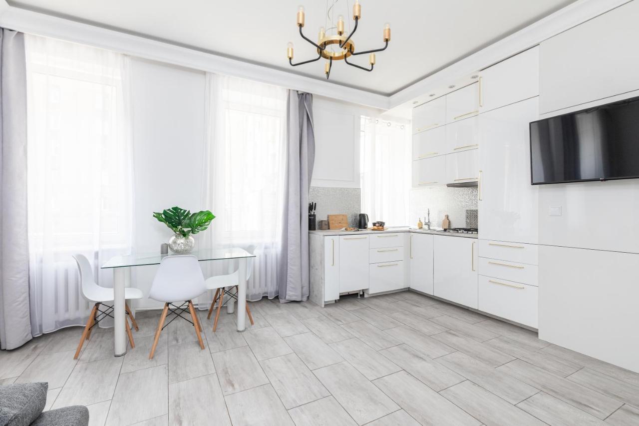 Superapart Chmielna 73A, City Center Warsaw Luaran gambar