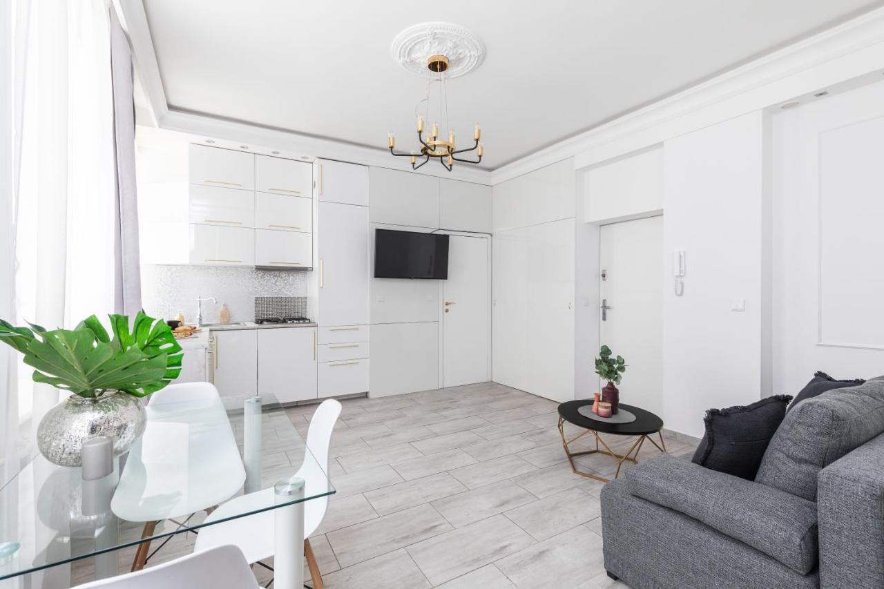 Superapart Chmielna 73A, City Center Warsaw Luaran gambar