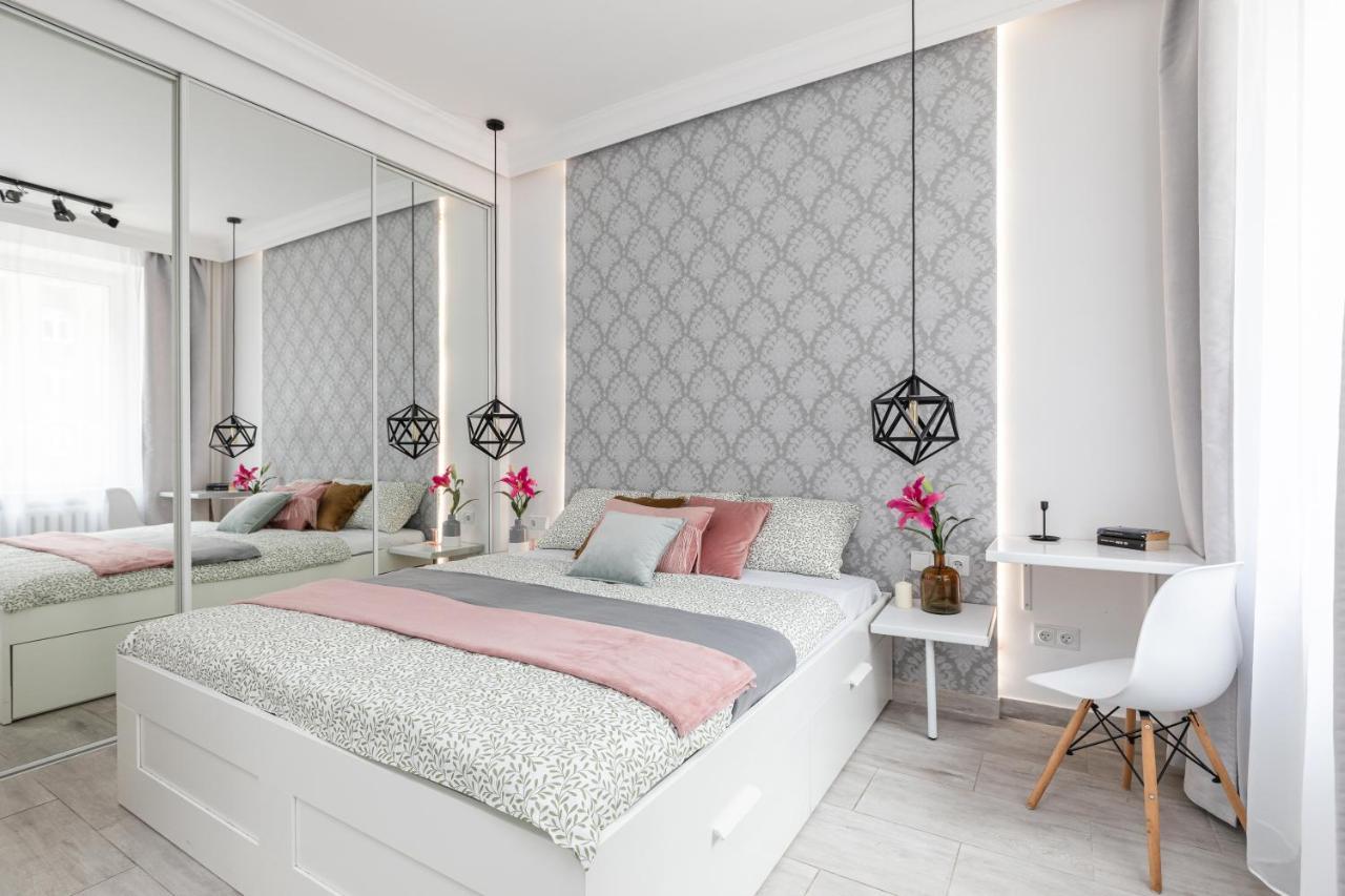 Superapart Chmielna 73A, City Center Warsaw Luaran gambar